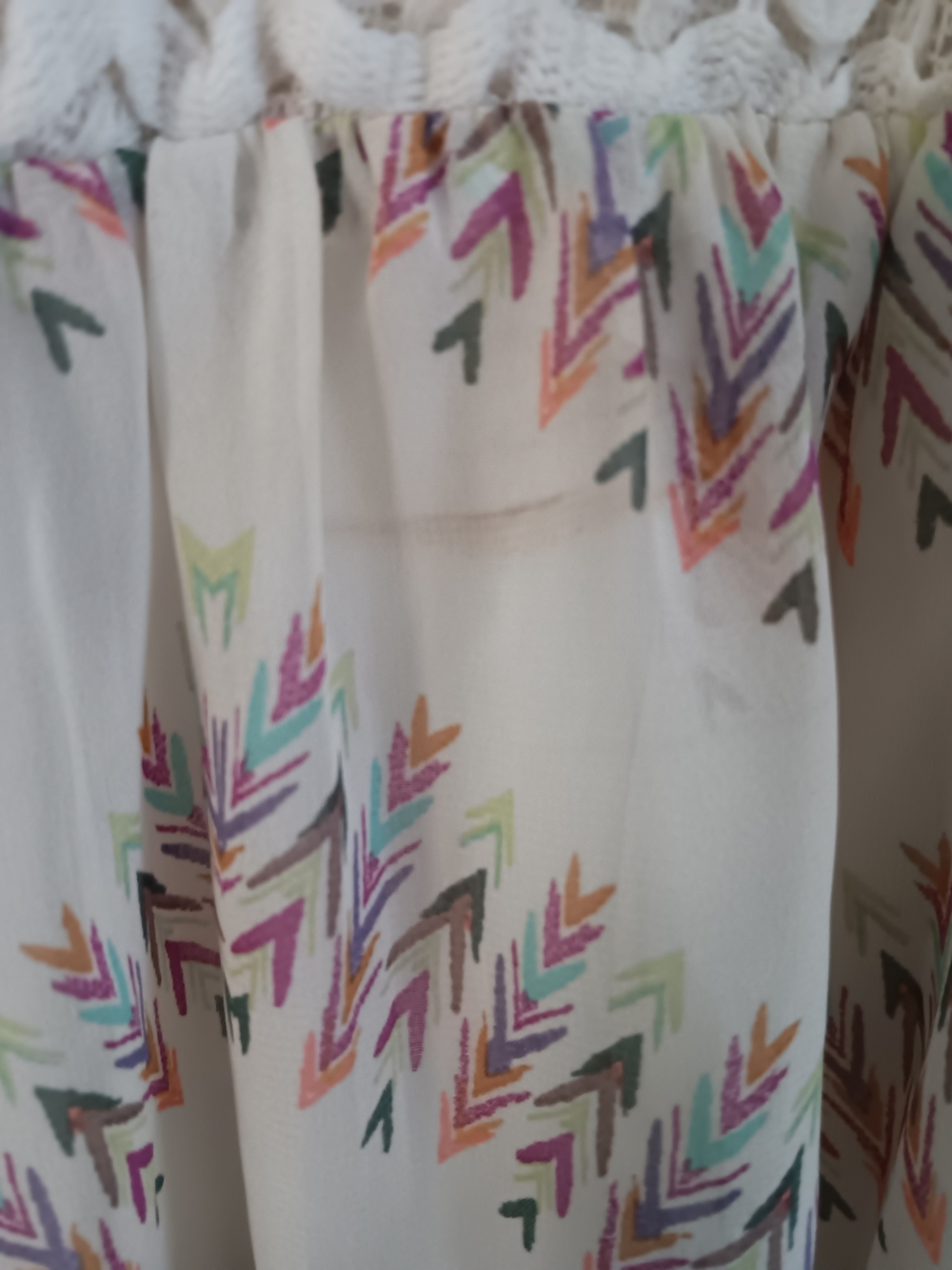 Boho Maxi Dress Women's Small Cream Crochet Bodice Open Back Pastel Aztec Print - Picture 2 of 9